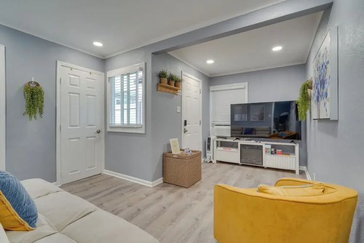 Cozy Bay Area Vacation Rental With Patio