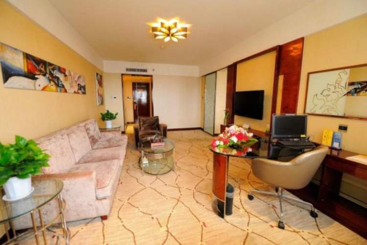 Deluxe Suite