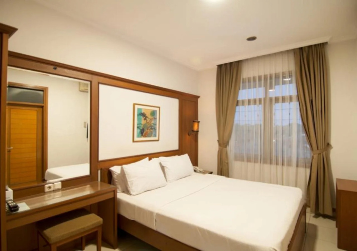 Corsica Hotel