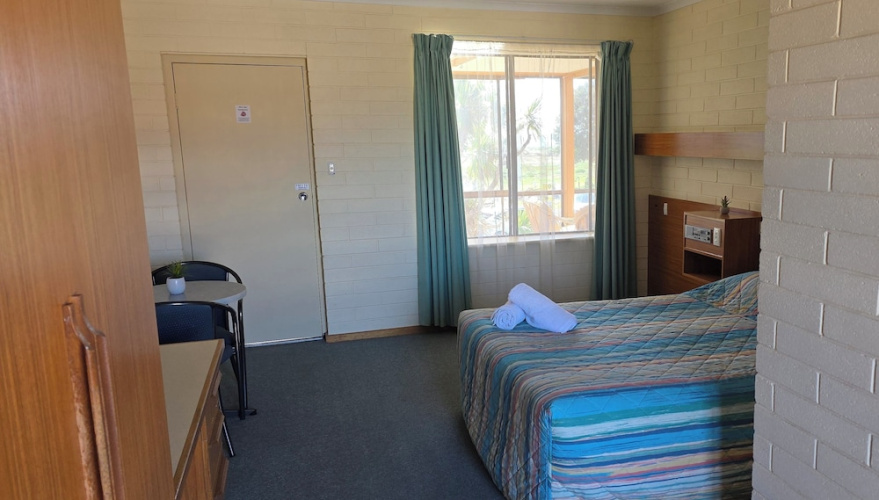 Kingston Ocean View Motel