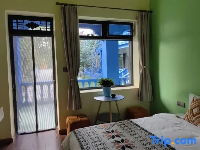 Standard Twin Family room