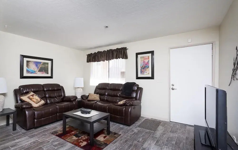 Cliffs in Surprise By Signature Vacation Rentals