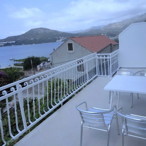 2 Bedrooms Apartment with balcony