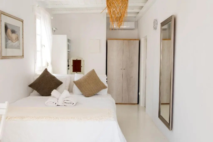 Manu Mykonos Beach Villas & Bungalows