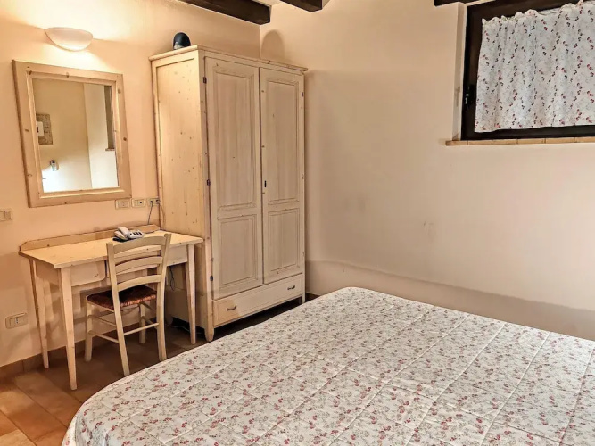 Apartment With Shared Pool