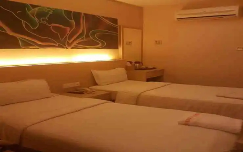 Indigo Inn Metro Prima