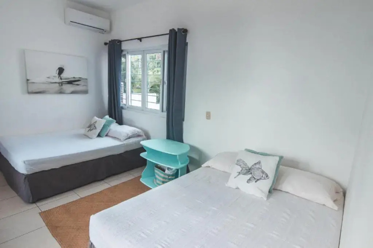 Looking Good Beachfront Hotel