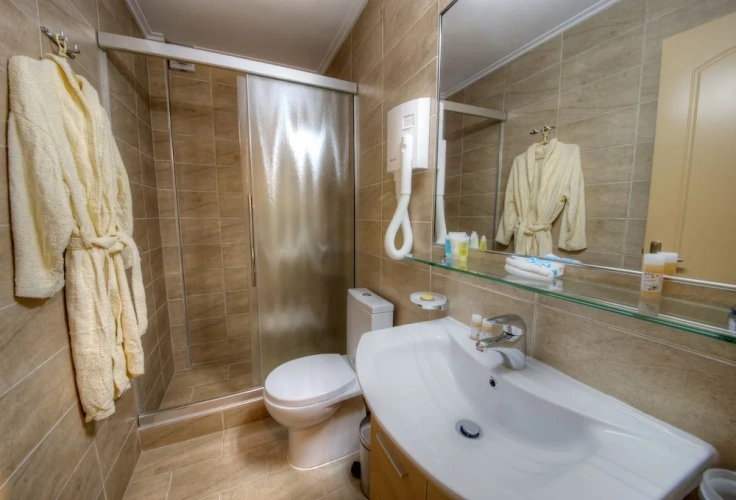 Standard Triple room with balcony