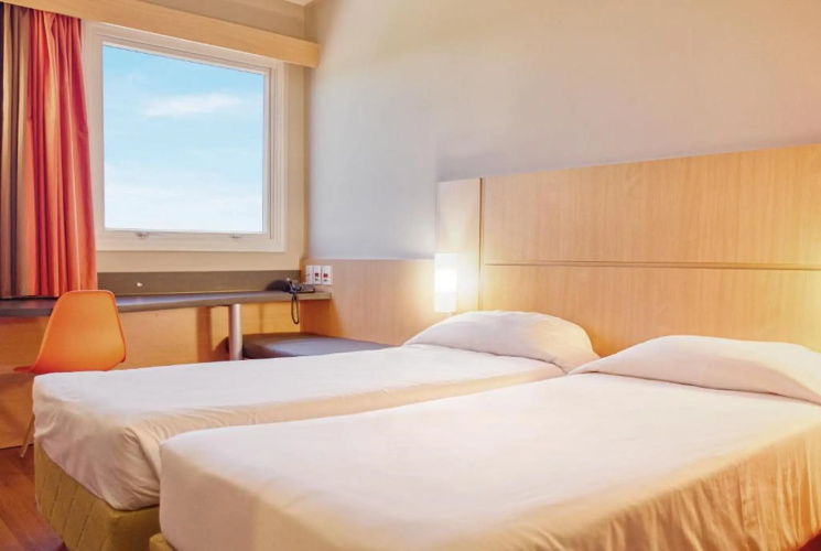 Hus Hotel Dourados