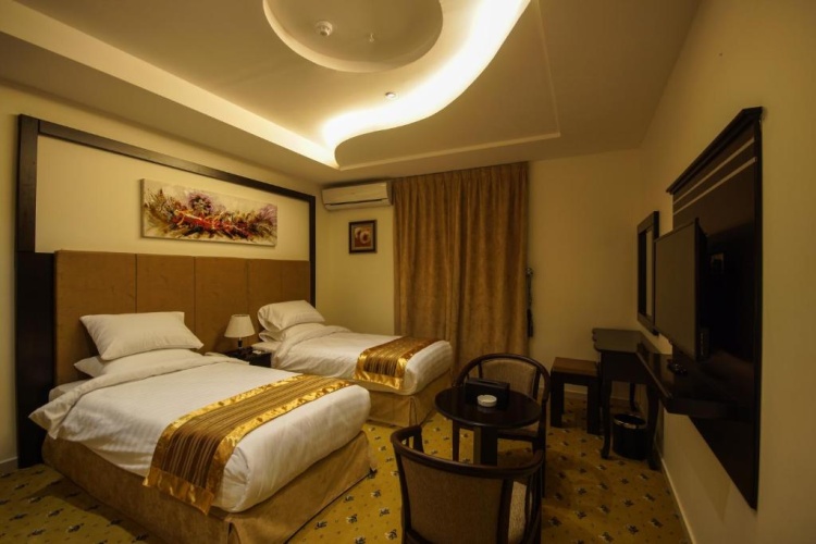 Standard Twin room with view