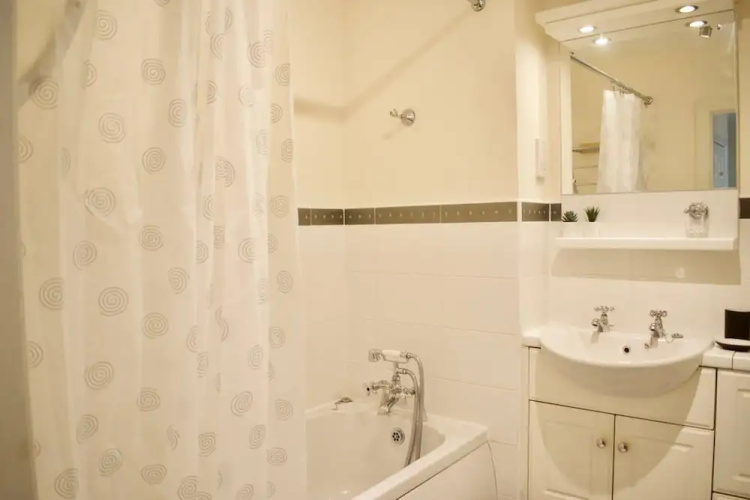 Luxury Penthouse Apartment In Edinburgh
