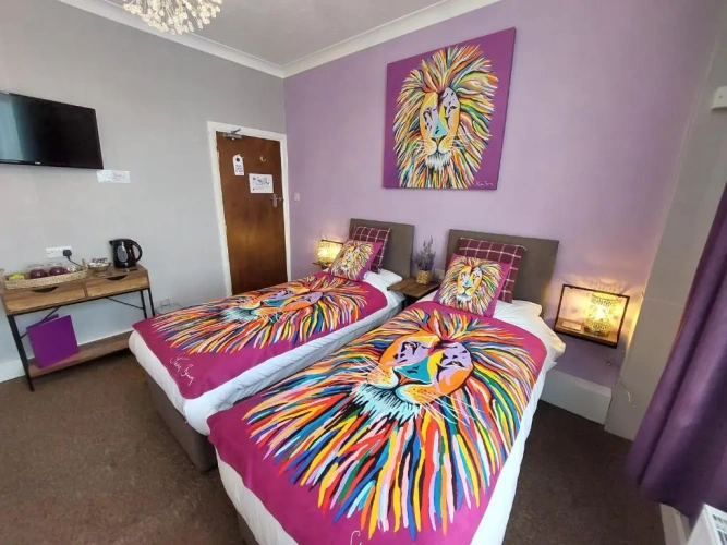 Standard Twin room