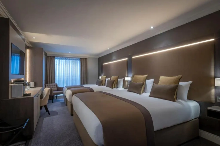 Superior Quadruple room