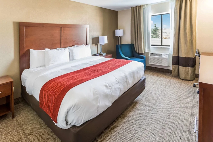 Super 8 Waukesha