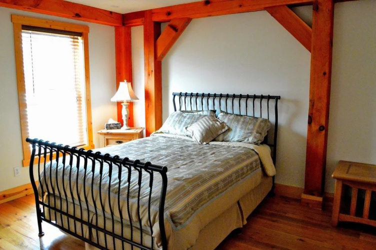Brush Mountain Lodge