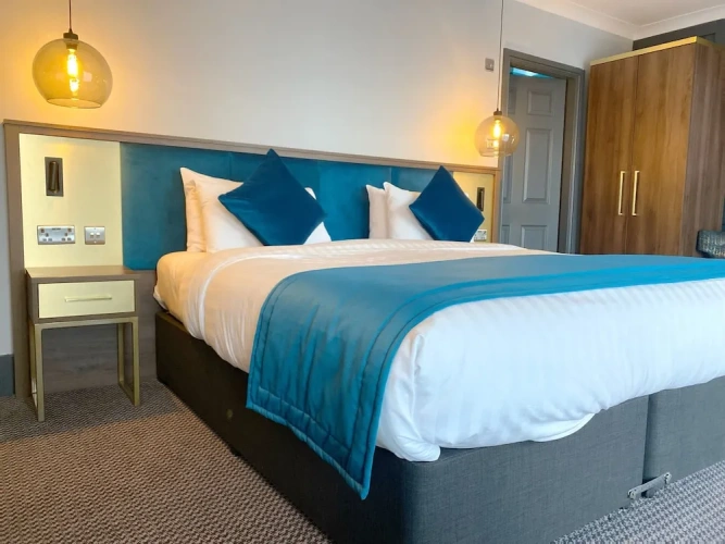 Standard Double room with balcony and with lake view