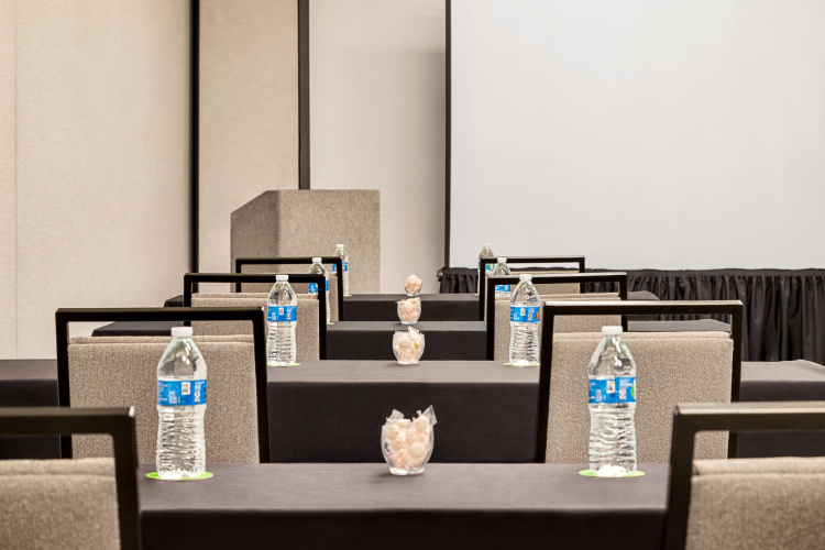 Holiday Inn Orlando-International Airport photo 35