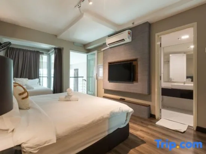 Standard Twin room with sea view