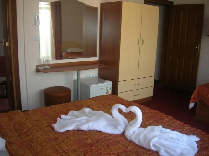 Standard Triple room with sea view