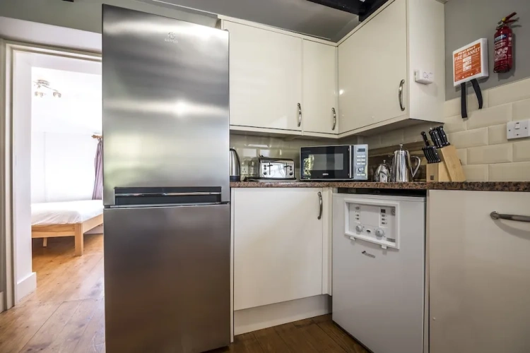 4 Bedrooms Sextuple Cottage