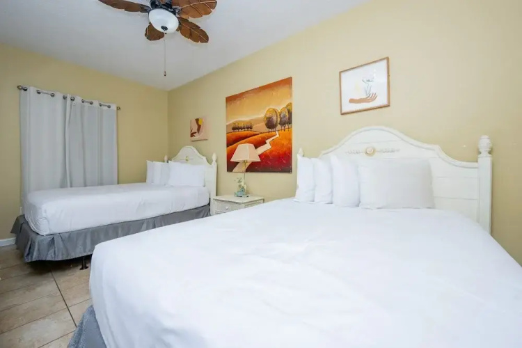 Phoenix Vi 61403 3 Bedroom Condo