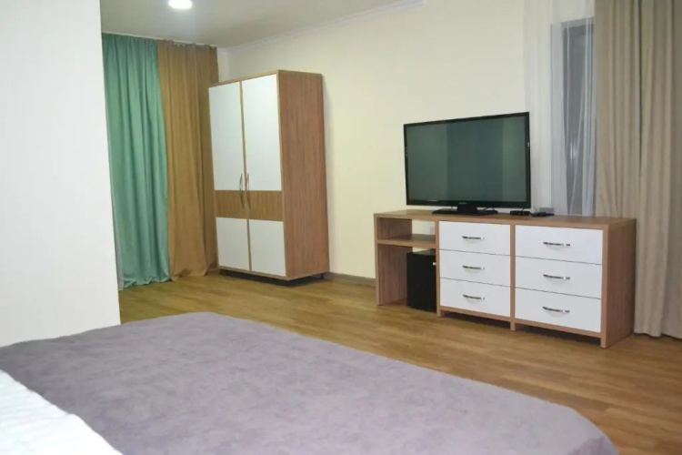 Golden Dragon Villa Hotel