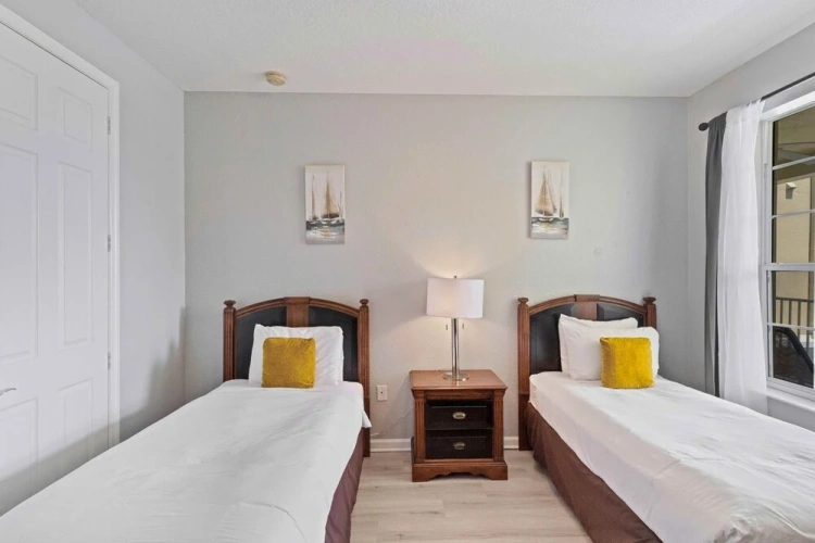 3 Bedrooms Apartment
