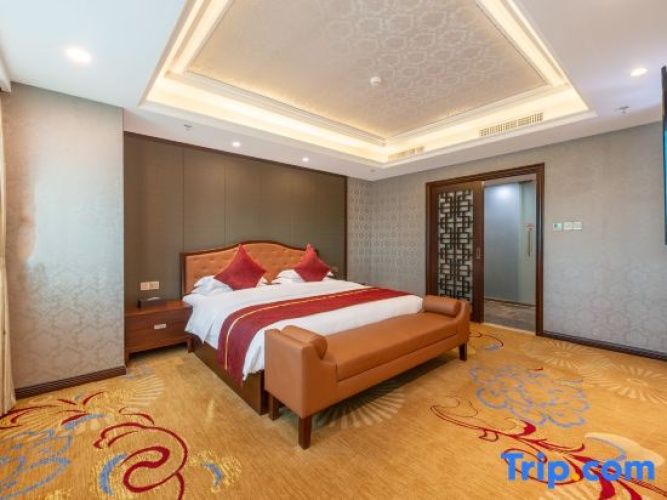 Deluxe Double Suite