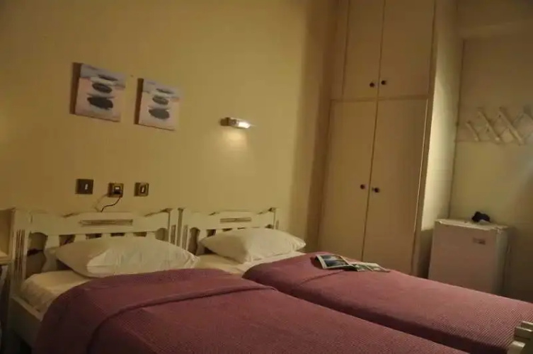 Zefiros Hotel
