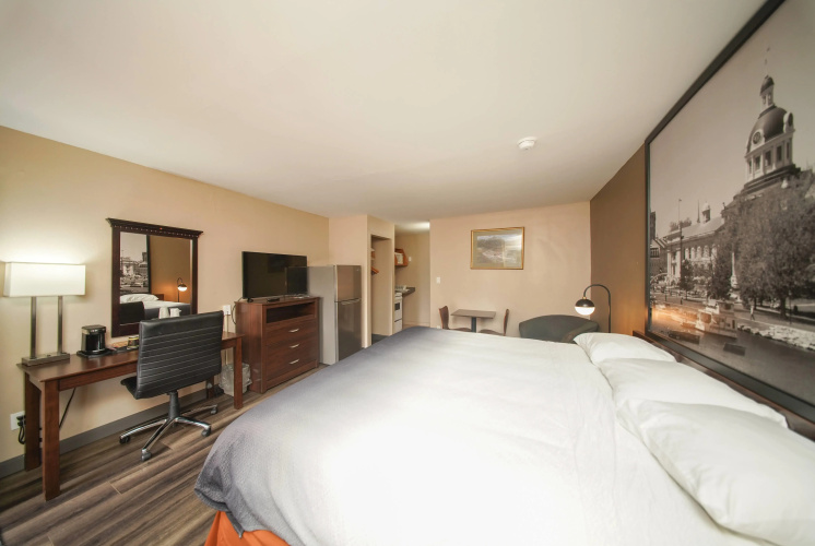 Super 8 by Wyndham Kingston