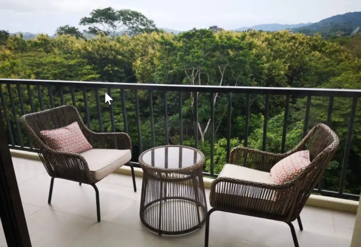 2 Bedrooms Apartment with mountain view