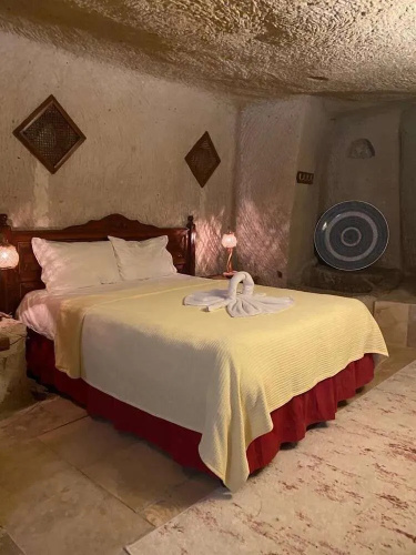 Ela cave house