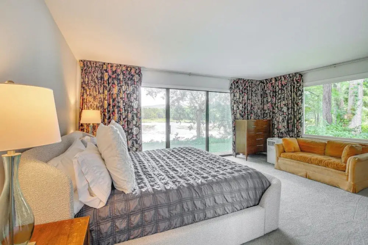 Water-view Home in the Berkshires