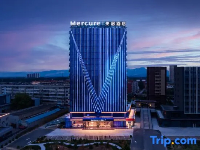 Mercure Linfenxi Railway Station