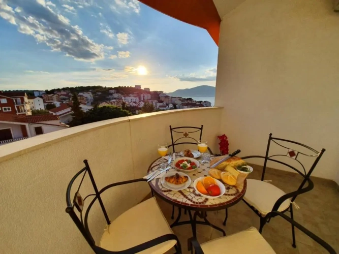2 Bedrooms Apartment with balcony