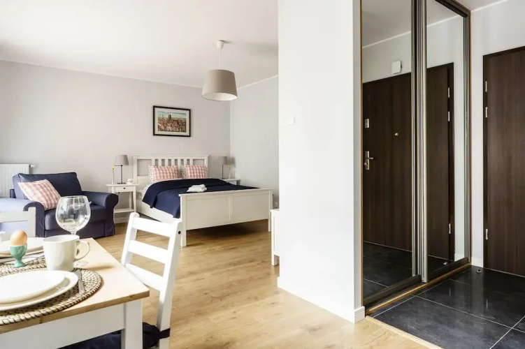 Marinus Apartments