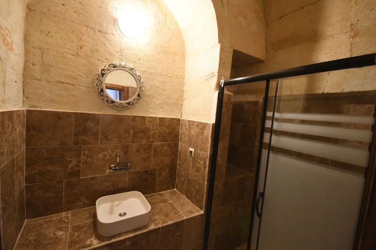 Lavinia Cappadocia