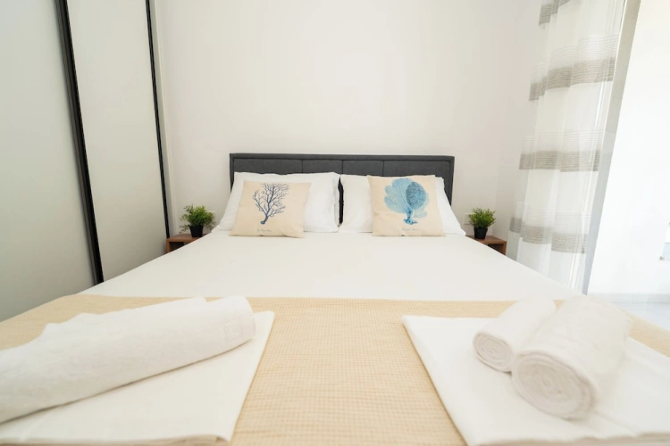 2 Bedrooms Deluxe Apartment
