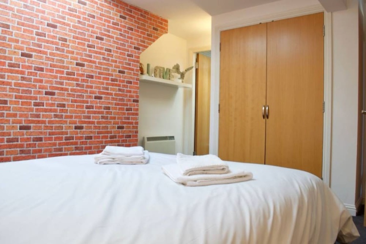 1 Bedroom Duplex Flat With Balcony And Free Parking