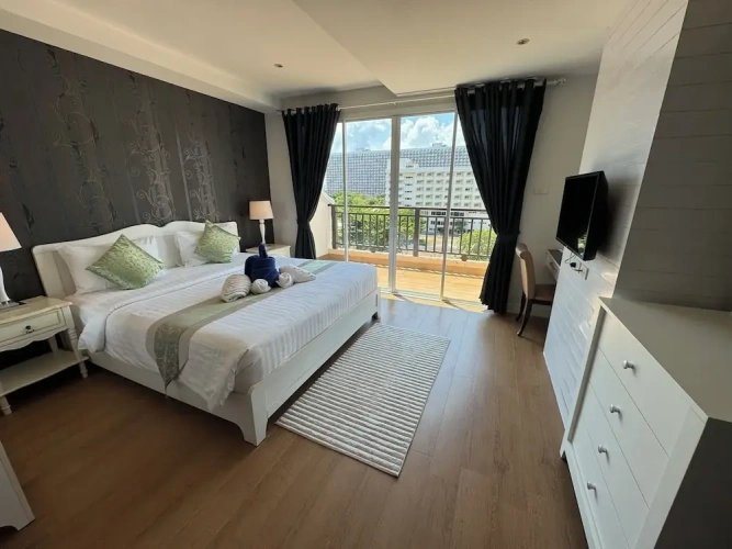 3 Bedrooms Standard Penthouse room with balcony