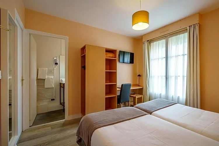 Standard Double room with balcony