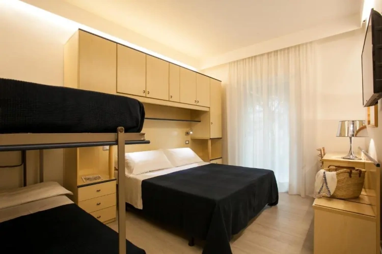 Standard Quadruple room