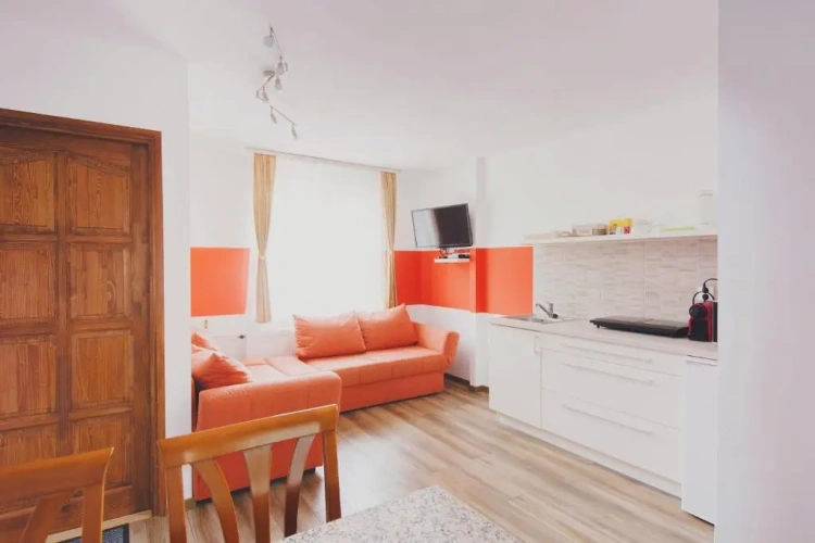 2 Bedrooms Apartment with balcony