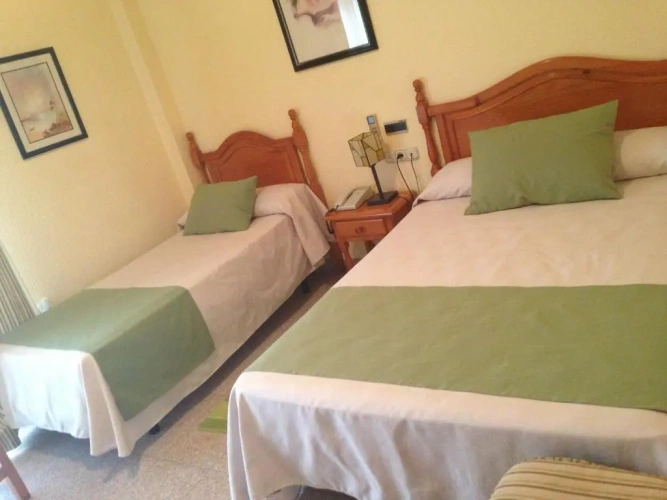 Classic Quadruple room