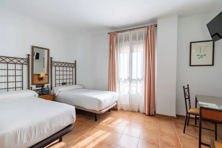 Superior Double room with city view