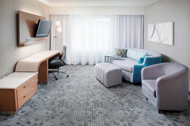 1 Bedroom Suite