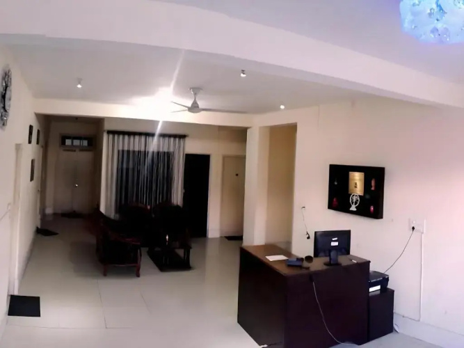 Hotel Thamsar