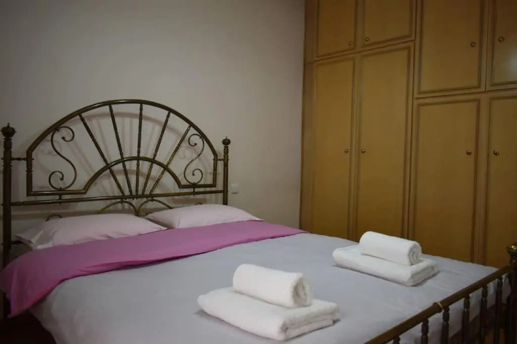 Comfortable Apartment Opposite The Park