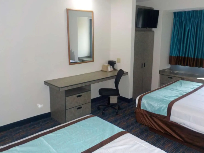 MJ Inn and Suites