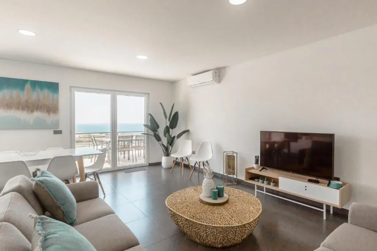 Silver Villa